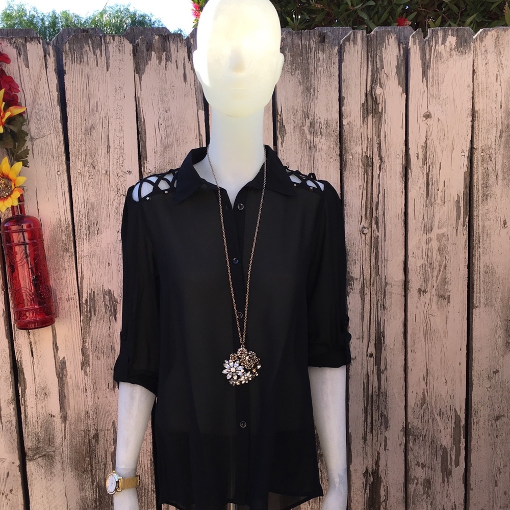 Cut-out Button Up